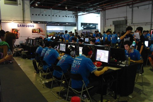 阵容还是轮 阵容还是轮