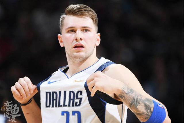 首的一些机 首的一些机