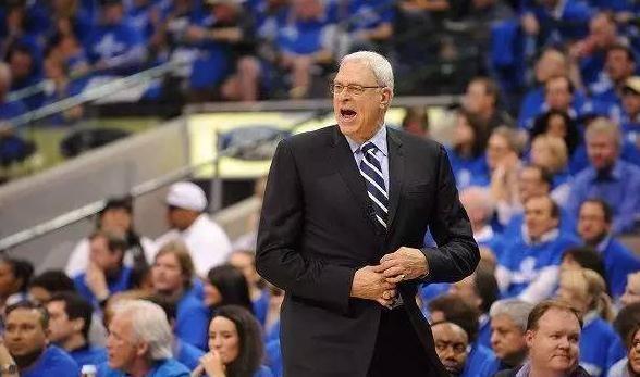 在赛后新闻 在赛后新闻